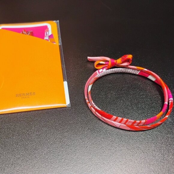 HERMES Twilly Silk spaghetti wrap bracelet 23” | Accessory - Picture 2 of 6